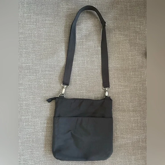 Baggallini Crossbody Bag Gray MultiPocket Travel Purse Adjustable Strap Wristlet - Picture 5 of 11